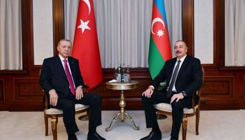 ilham-eliyev-ve-receb-tayyib-erdoganin-tekbetek-gorusu-basa-catib-yenilenib-foto